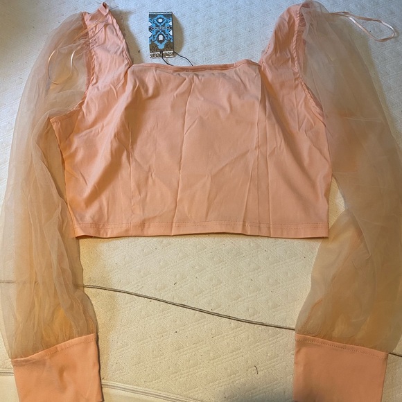 Ruffle Detailed Square neck top - Picture 5 of 6